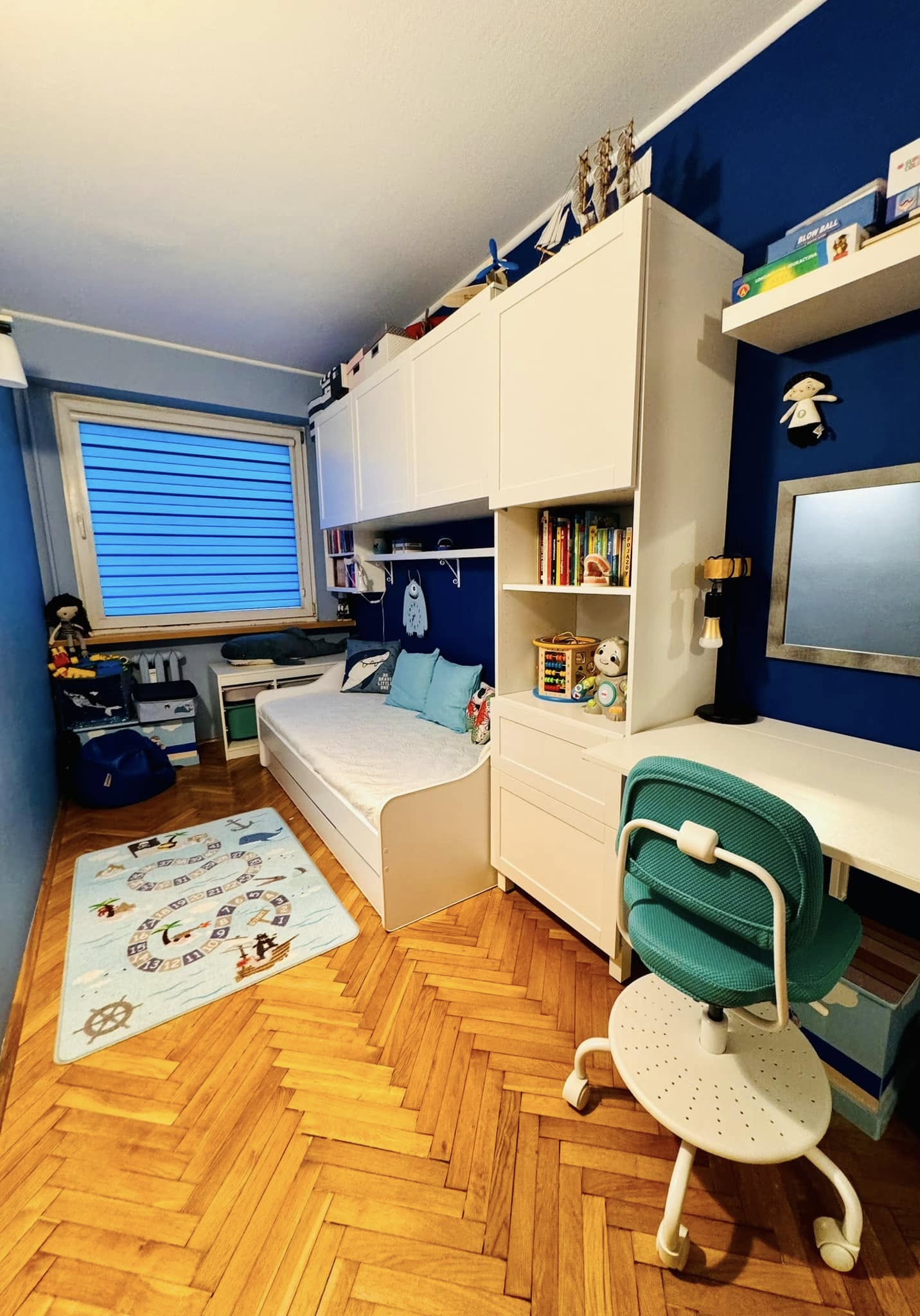 [UZUPEŁNIJ] Zdjęcie gabinetu